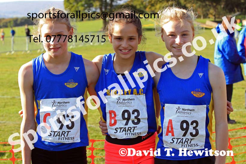Girls under-13s 2022 Northern Cross Country Relays, Graves Park, Sheffield. Photo: David T. Hewitson/Sports for All Pics